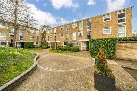 1 bedroom flat to rent, Harrowdene Gardens, Teddington TW11