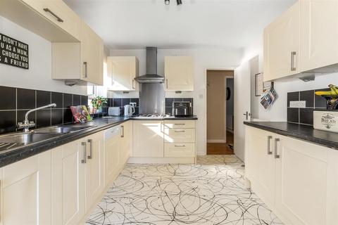 undefined, Pampisford Road, Purley CR8