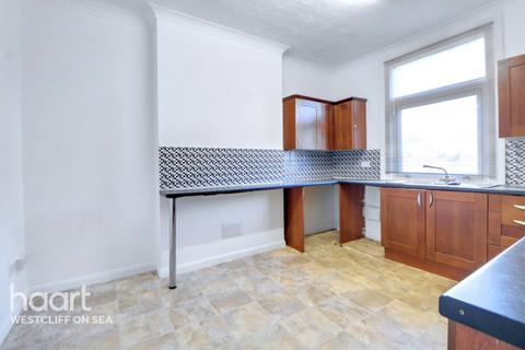 3 bedroom maisonette for sale, Brightwell Avenue, Westcliff-On-Sea