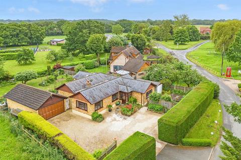 3 bedroom detached bungalow for sale, The Tye, Margaretting, Ingatestone