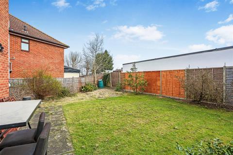 5 bedroom semi-detached house to rent, Morley Road, Sutton SM3