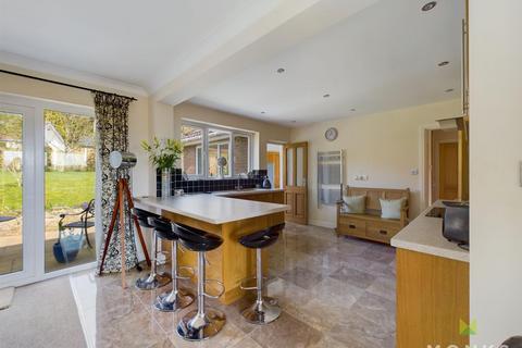 4 bedroom detached house for sale, Lower Road, Harmer Hill, Shrewsbury