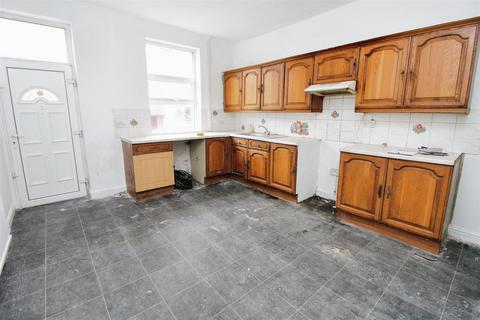 4 bedroom terraced house for sale, St. Stephens Road, Bradford BD5