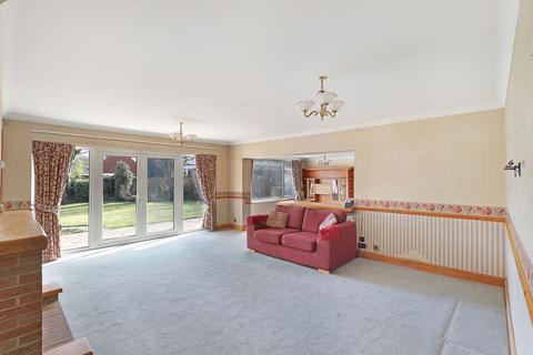 2 bedroom detached house for sale, Hornbeam Close, Theydon Bois, CM16