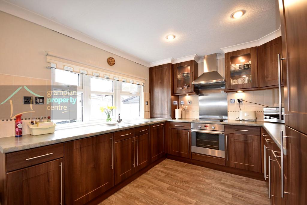 Kitchen .JPG