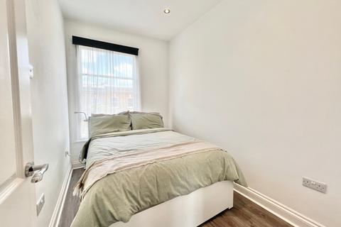 2 bedroom flat to rent, Portnall Road, London W9