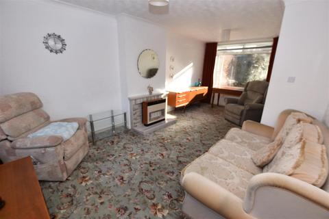 2 bedroom end of terrace house for sale, Milne Road, Hull