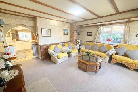 230 Blackberry Lane, Sutton Coldfield, B74 4JS