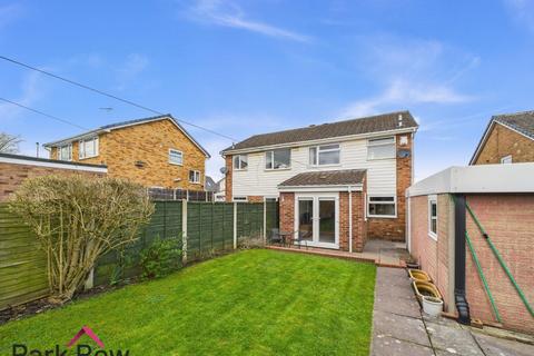 3 bedroom semi-detached house for sale, Eversley Court, Sherburn In Elmet, Leeds