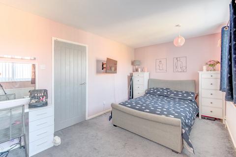 34 Barrow Close, Winyates, Redditch, B98 0NL