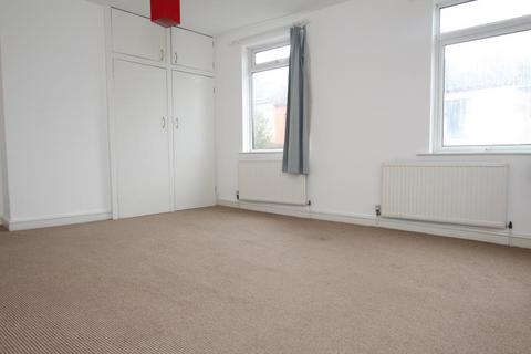 2 bedroom terraced house to rent, South Street, Bristol BS3