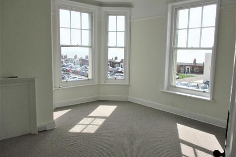 3 bedroom flat to rent, 19-21 Marina, Bexhill-On-Sea