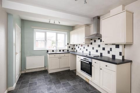 2 bedroom end of terrace house to rent, Long Street, Easingwold