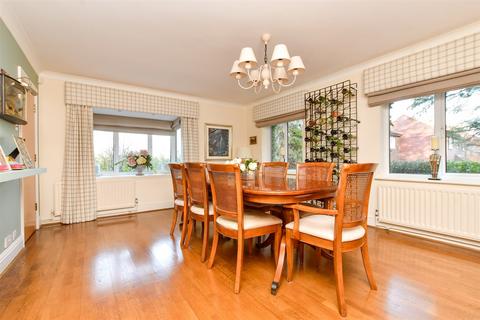 76 Reedham Drive, Purley, CR8 4DS