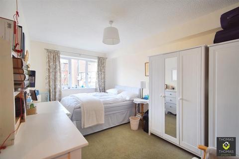 2 bedroom apartment for sale, Sovereign Court, Henry Street