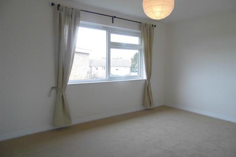 2 bedroom apartment to rent, Millwood Court, Chichester