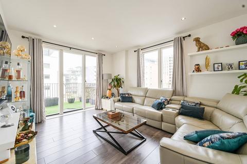 3 bedroom flat for sale, Boyd Building, Gallions Reach, London, E16