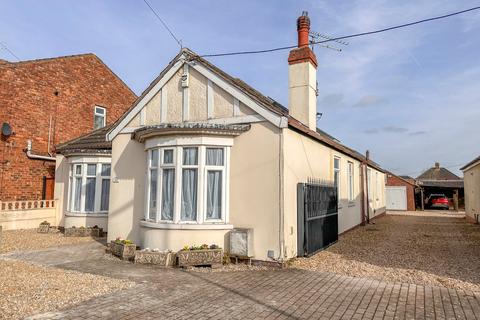 4 bedroom bungalow to rent, Lindley Street, Ashby, Scunthorpe, North Lincolnshire, DN16