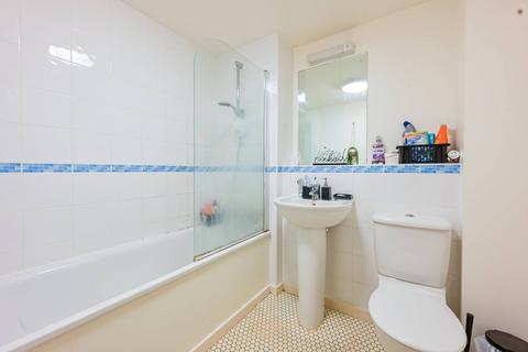 2 bedroom flat for sale, Tequila Wharf, Limehouse, London, E14