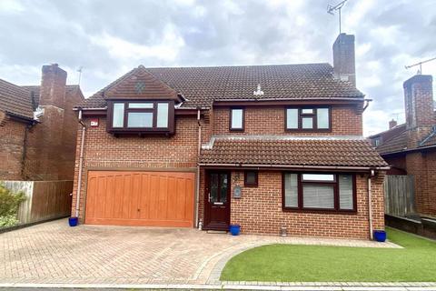 4 bedroom detached house for sale, Cornfield, Fareham PO16