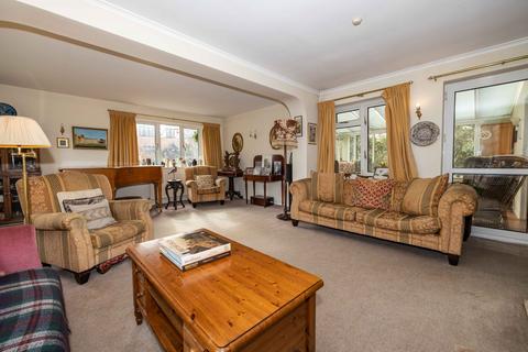 4 bedroom terraced house for sale, Riverside Close, Canterbury, CT4