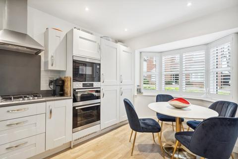 3 bedroom terraced house for sale, Grange Road, Chalfont St. Peter, Gerrards Cross, Buckinghamshire, SL9