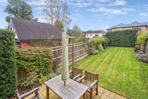 3 bedroom terraced house for sale, Grange Road, Chalfont St. Peter, Gerrards Cross, Buckinghamshire, SL9