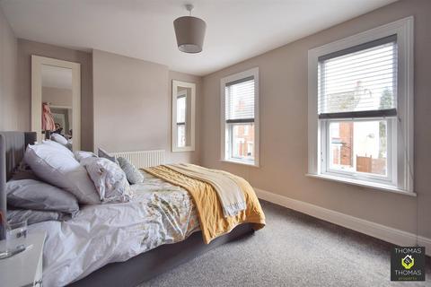19 Deans Walk, Gloucester, GL1 2PX