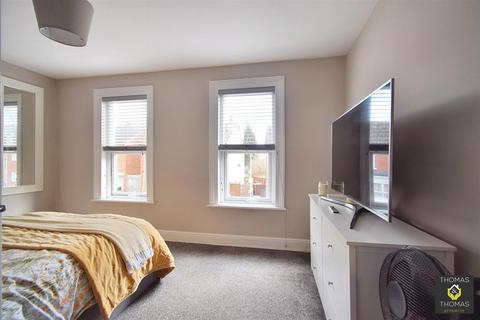 19 Deans Walk, Gloucester, GL1 2PX