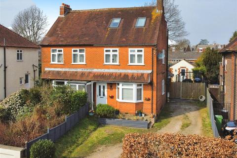 4 bedroom semi-detached house for sale, Lower Farnham Road, Aldershot