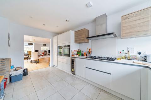 36 Eversley Gardens, Kings Worthy, Winchester, SO23 7GQ