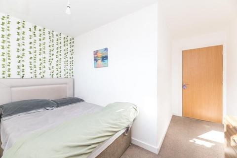 2 bedroom flat to rent, London, SE1