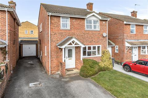 3 bedroom detached house for sale, Amis Avenue, New Haw, Addlestone, Surrey, KT15