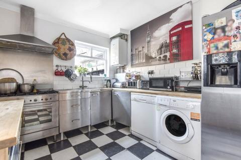 3 bedroom terraced house for sale, Federation Road, London