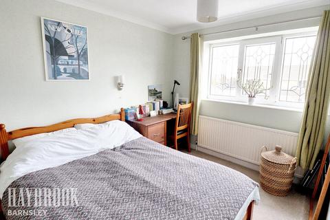 5 Carr Field Close, Darton, Barnsley, S75 5JJ