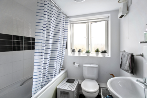 176 Padstow Road, Swindon, SN2 2EQ