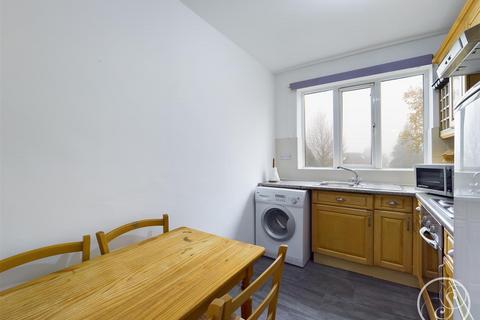 1 bedroom flat to rent, Thorn Lane, Leeds