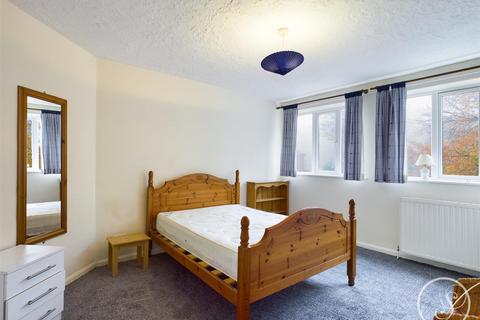 1 bedroom flat to rent, Thorn Lane, Leeds