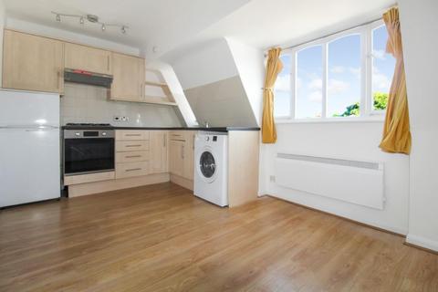 1 bedroom flat to rent, Katemon Court, High Street