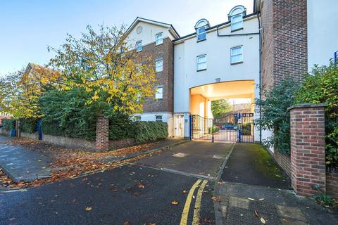 2 bedroom flat to rent, Elizabeth Court, Lower Kings Road, Kingston Upon Thames, KT2