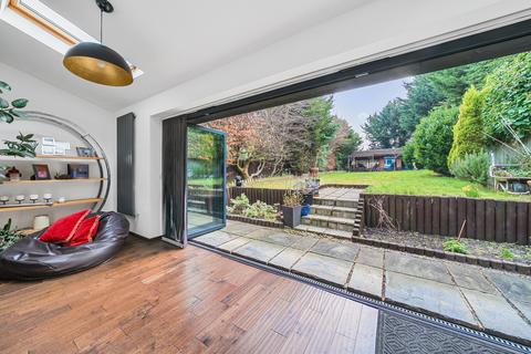 4 bedroom semi-detached house for sale, Ravensbury Road, Orpington