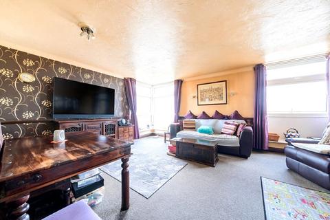 2 bedroom apartment for sale, Denham Lodge, Oxford Road, Denham