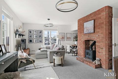 Apartment 4, The Old Bridge Inn High Street, Bidford On Avon, Alcester, B50 4BG