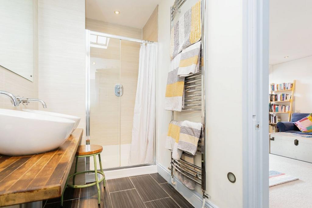 En Suite II
