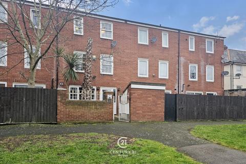 20 Lowestoft Close, London, E5 9NQ