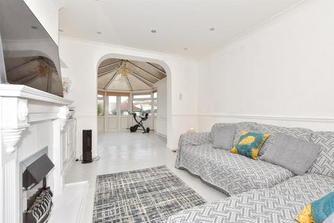 2 bedroom ground floor flat for sale, Droveway Gardens, St Margaret's Bay, Dover, Kent