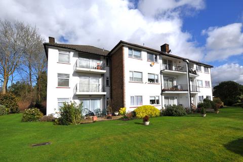 2 bedroom flat to rent, Halsbury Close, Stanmore HA7