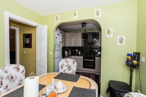 16 Camberley Close, Tottington, Bury, BL8 3EA