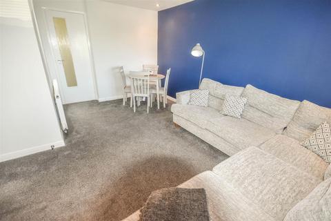 1 bedroom flat to rent, Antonine Gardens, Clydebank G81