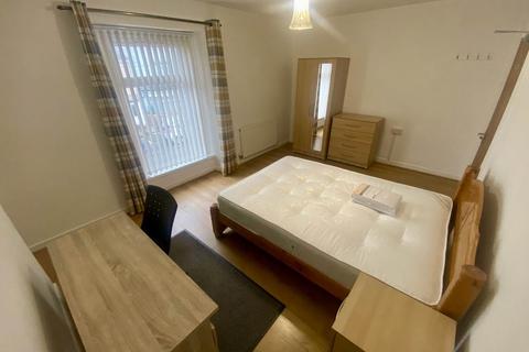 3 bedroom house to rent, Argyle Street, (3 BED ADVERT) , Sandfields, ,